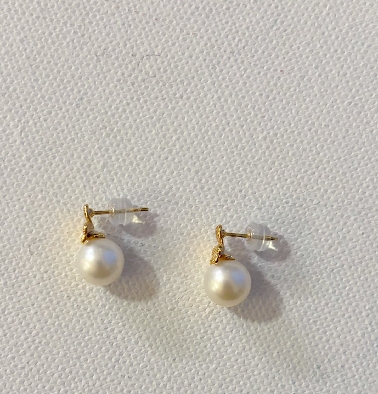 Genuine 18k guld with genuine freshwater pearls earring